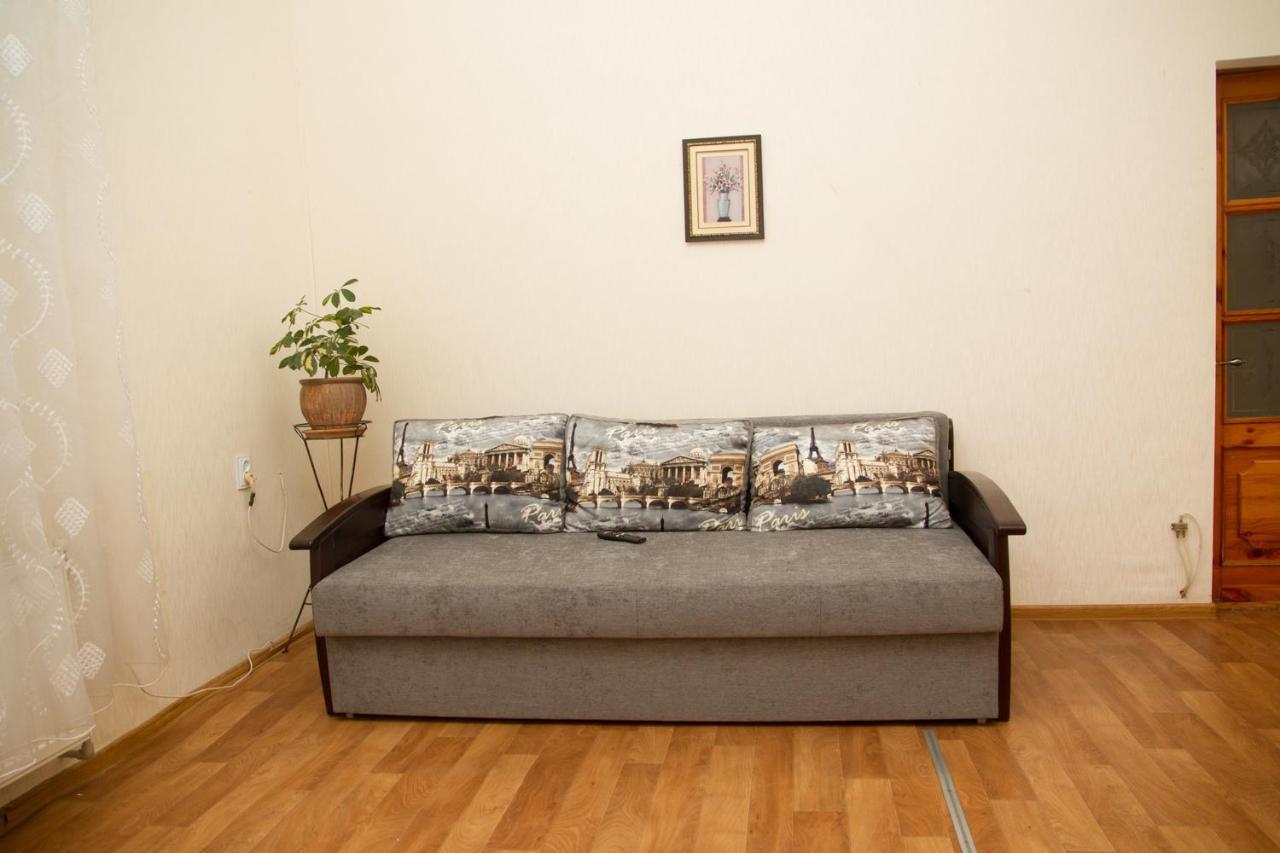 אודסה Apartment On Zhukovskogo מראה חיצוני תמונה
